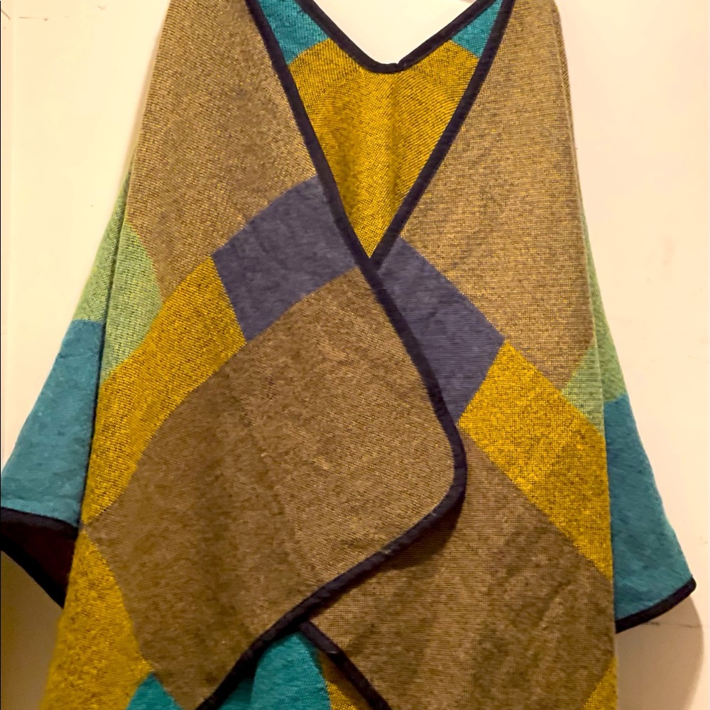 Shawl one size beautiful colors